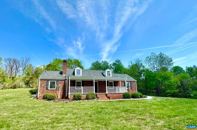 Building Photo - 2278 Hansens Mountain Rd