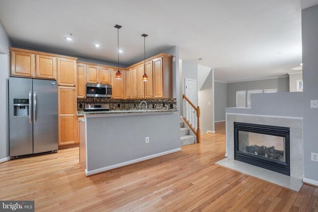 Building Photo - 6081 Madison Pointe Ct