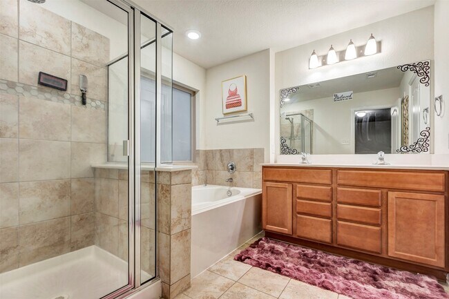 Building Photo - 2542 White Bluff Ln