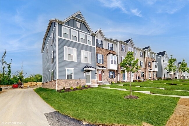 Building Photo - 4908 Spruce Rd