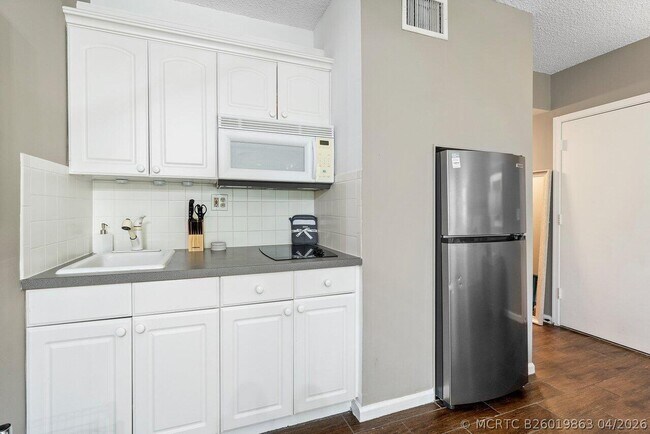 Building Photo - 11863 Wimbledon Cir