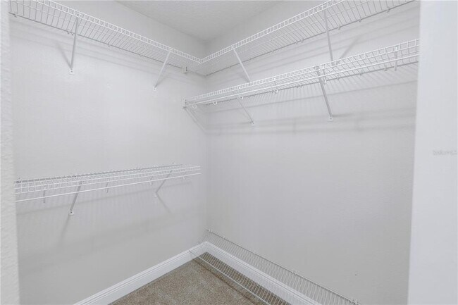Building Photo - 4832 Queen Palm Terrace NE