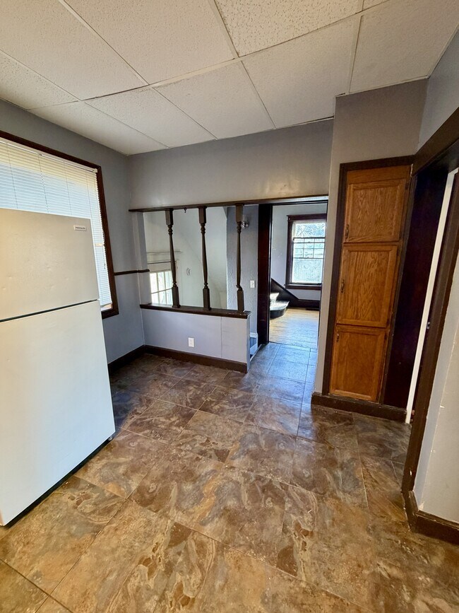 Building Photo - 98 Pierpont St