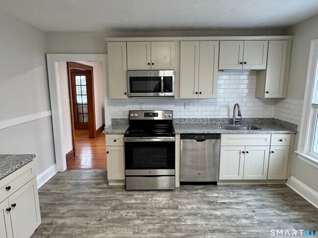 Building Photo - 29 Nesbit Ave