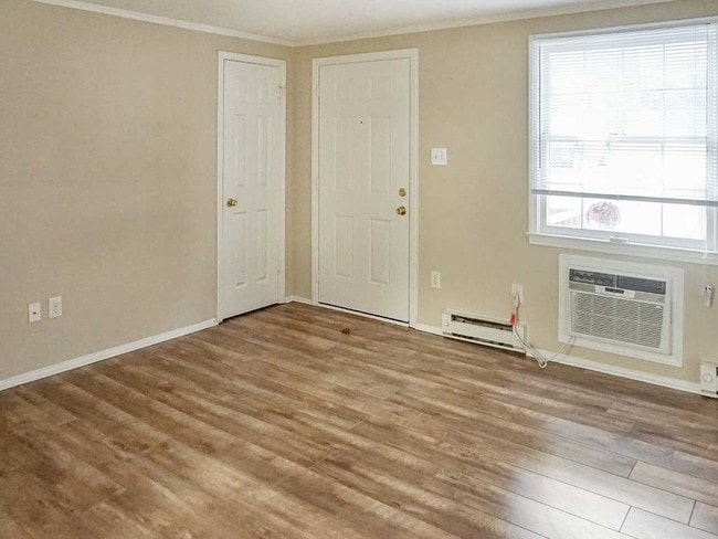 Interior Photo - Bentley Woods