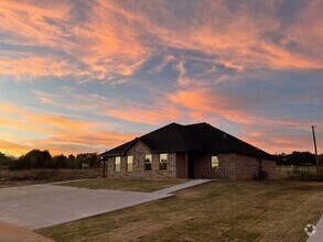 Building Photo - Off Silo rd/Walking distance to Silo schoo...