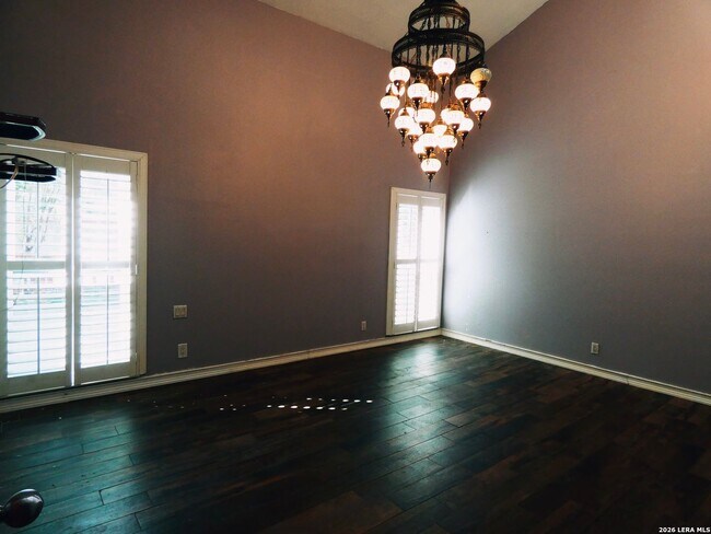 Building Photo - 3623 Green Spring