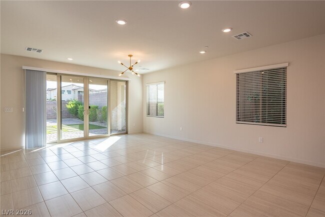Building Photo - 12059 Arrebol Ave