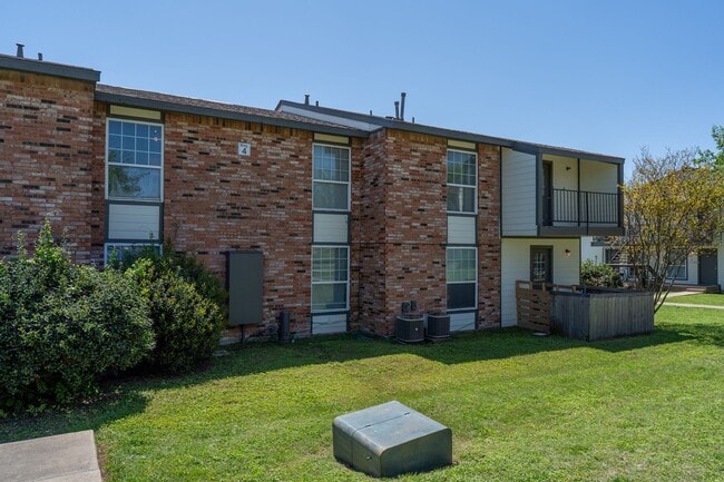 Building Photo - Crestridge Apartments