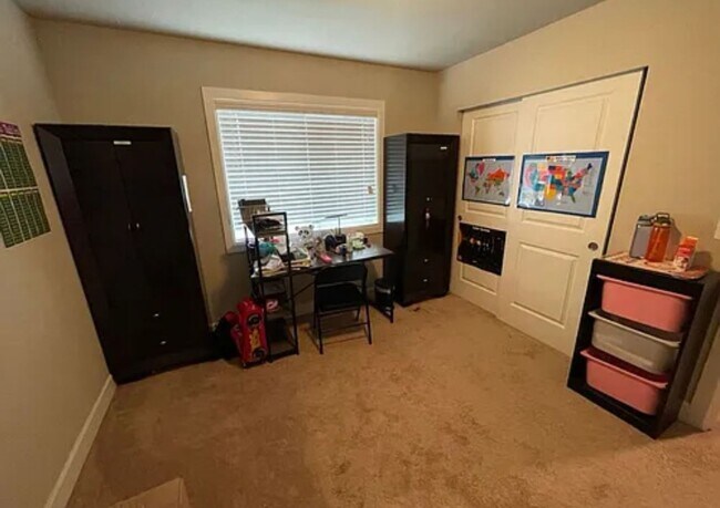 Building Photo - Bothell Home