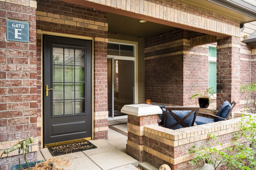 Building Photo - 6478 Silver Mesa Dr