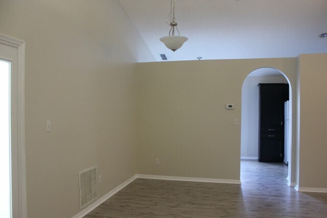Building Photo - Longwood - 3 Bedroom, 2 Bathroom - $2,325.00