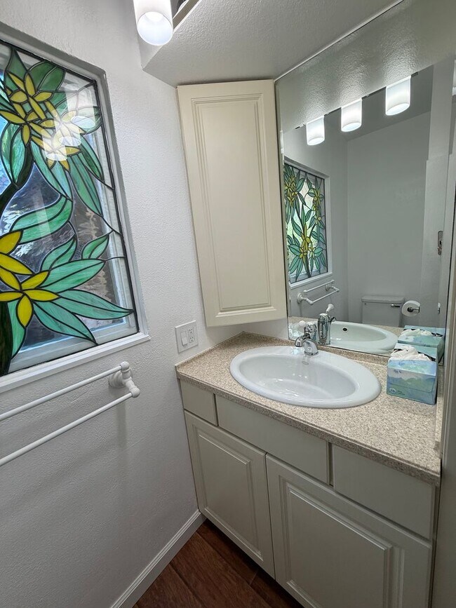 Building Photo - 507 Pullman St