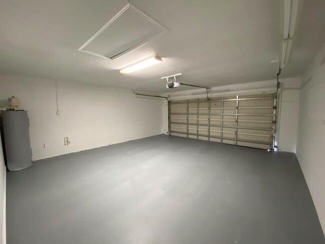 Building Photo - 14712 Madonna Lily Ct