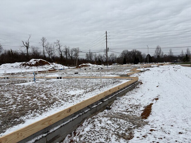 Building Photo - Crestview