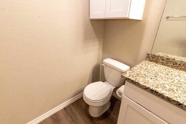 Building Photo - 1022 Fannin St