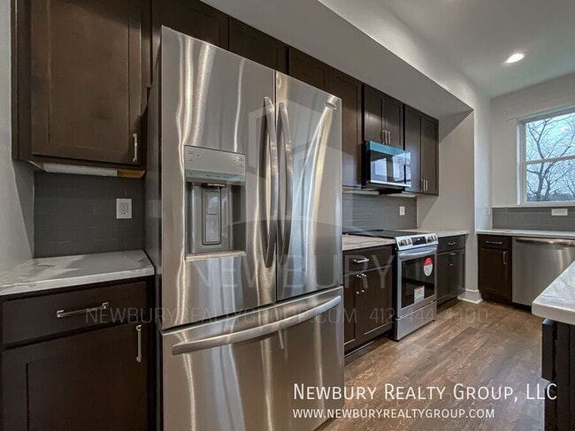 Building Photo - 1819 Chessland St