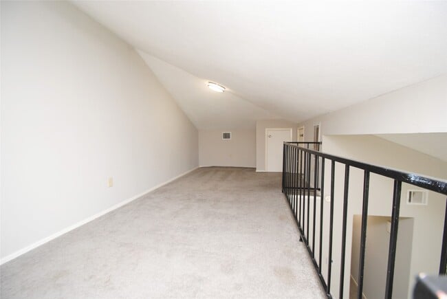 Building Photo - 3121 Trembling Creek Cir