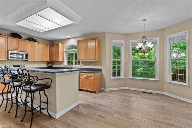 Building Photo - 13468 Whippingham Pkwy