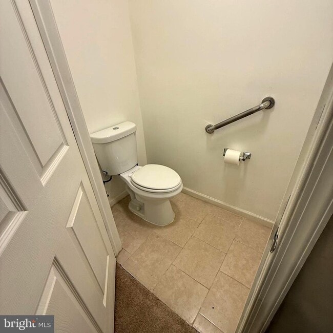 Building Photo - 158 N Millick St