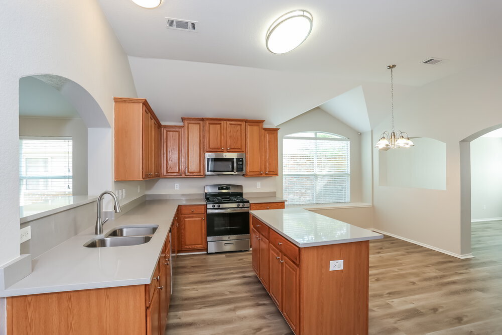 Building Photo - 5741 Lionfish Way
