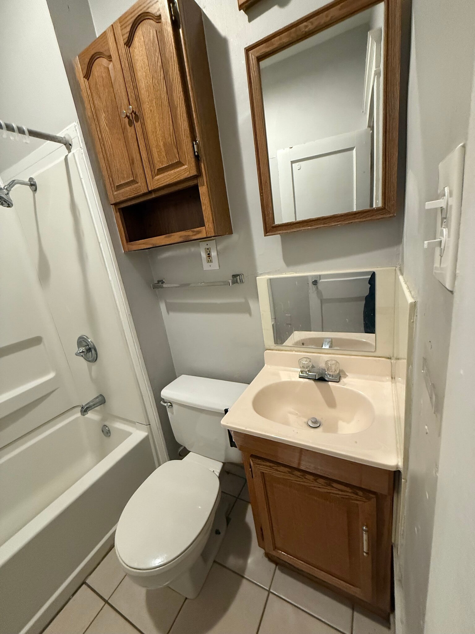 Building Photo - 4653 Cecil Pl