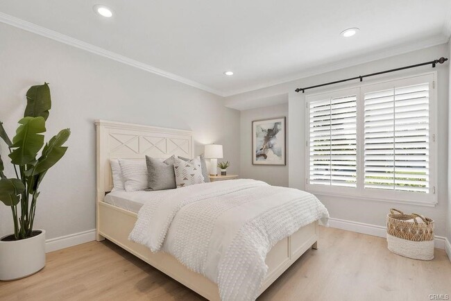 Building Photo - 6908 Country Club Dr