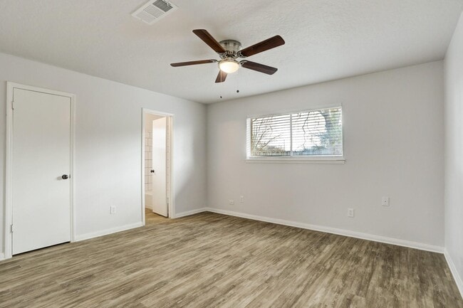 Building Photo - 5613 Armstrong