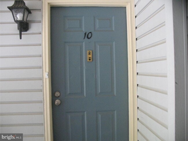 Building Photo - 10 Joyner Ct