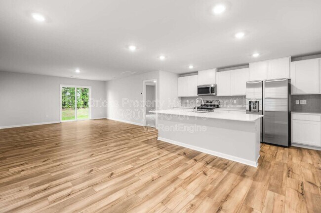 Building Photo - 10154 Chatham Run Ln