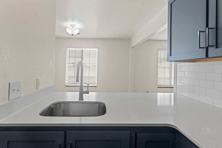 Building Photo - Meadow Springs Apartments