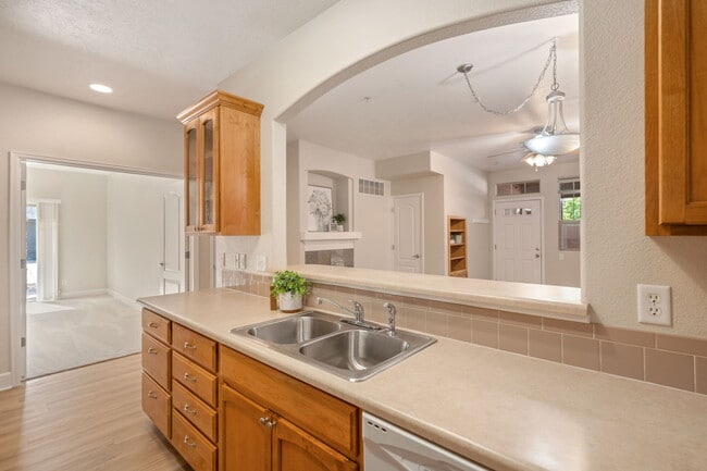 Building Photo - 4101 Crittenton Ln