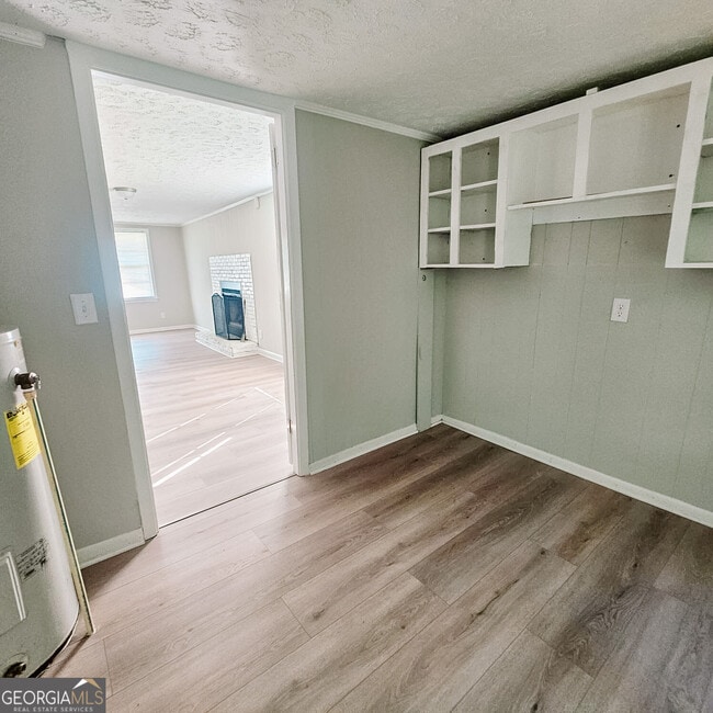 Building Photo - 203 Briardale Ave