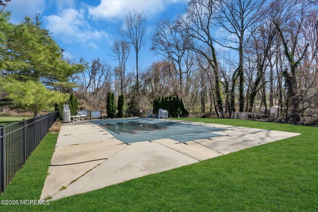 Building Photo - 96 East Ave