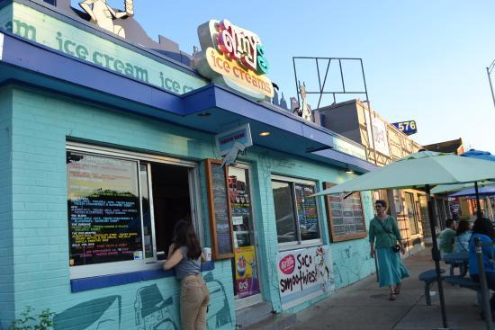 Amy's Ice Cream - 1202 Newning Ave