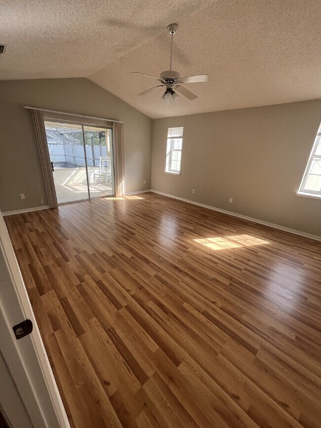 Building Photo - Spacious Pool Home in Desirable Palm Harbor – Pool Care Included
