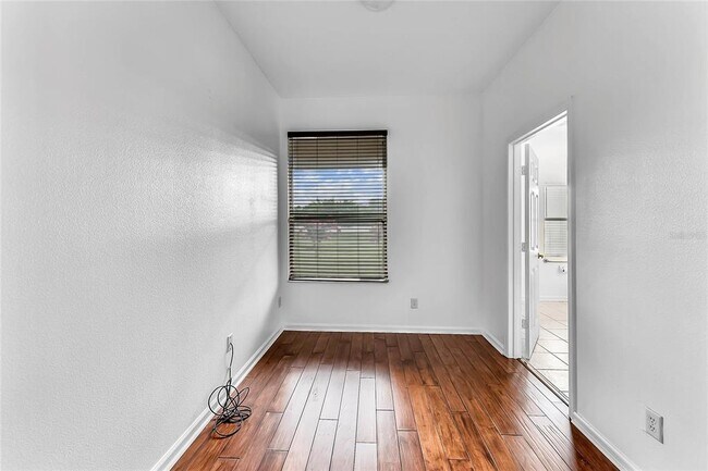 Building Photo - 942 Kingsridge Cir