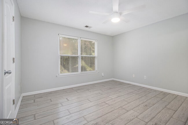 Building Photo - 1509 Bayrose Cir