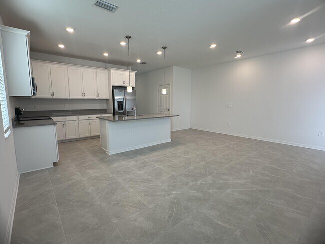 Building Photo - 1833 Cockpit Ln