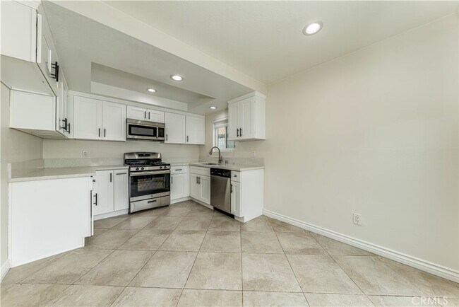 Building Photo - 16682 Blanton Lane