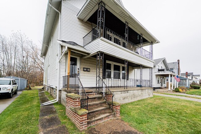 Building Photo - 841-841 Allison Ave