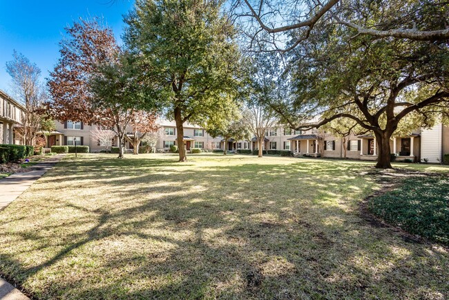 Building Photo - Two-Bedroom, 1-Bath Condo in Bordeaux Village