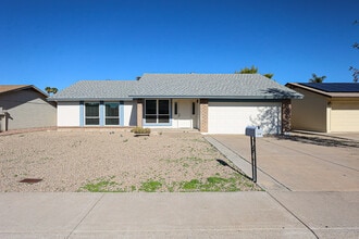 Building Photo - 408 W Oraibi Dr