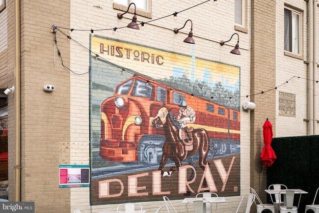 Building Photo - 113 Clifford Ave