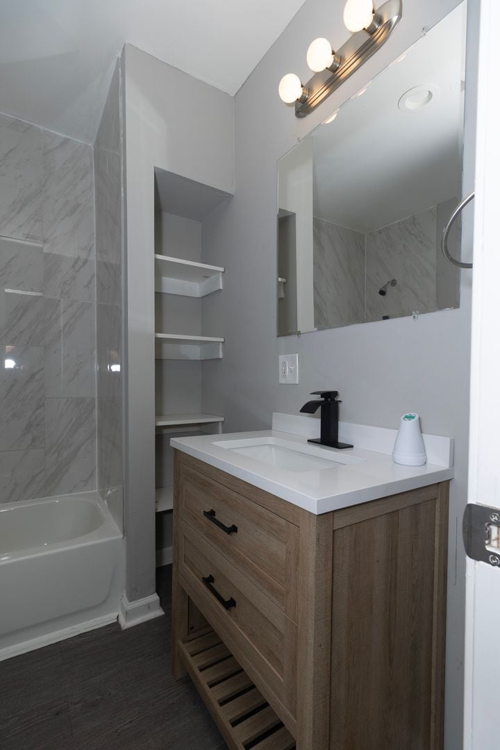 Building Photo - 2708 Olive St