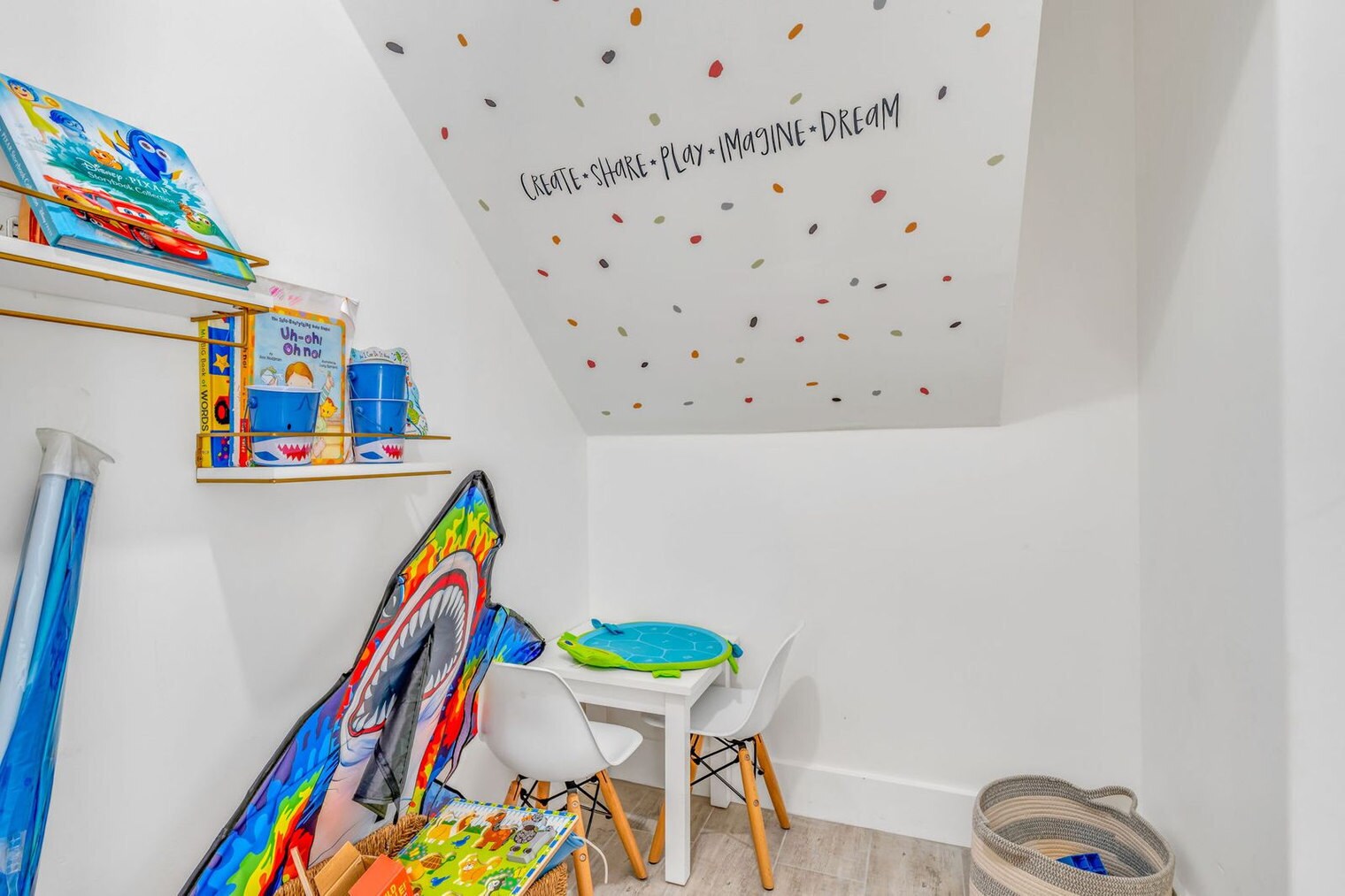 Building Photo - 90B Sombrero Beach Rd