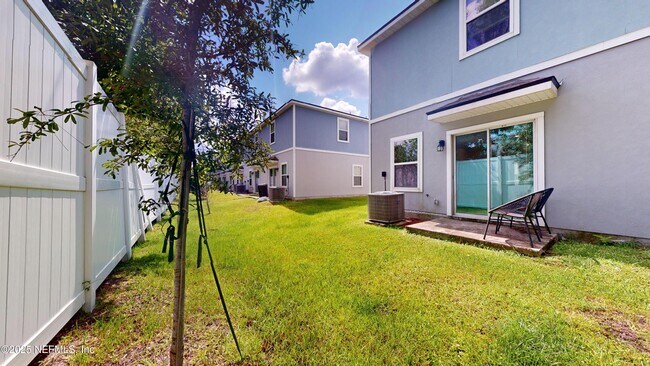 Building Photo - 905 Observatory Pkwy