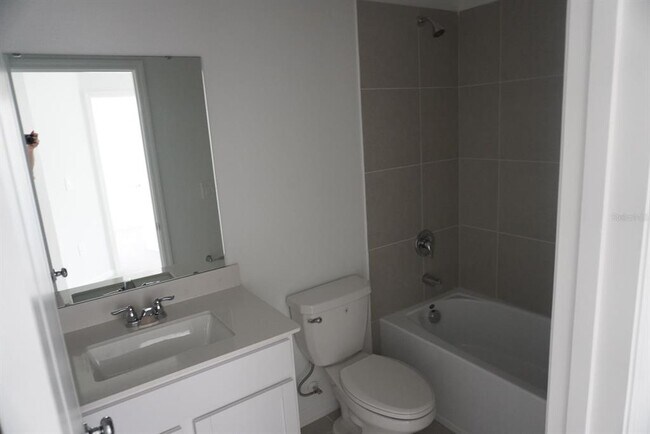 Building Photo - 2700 Skyline Lp