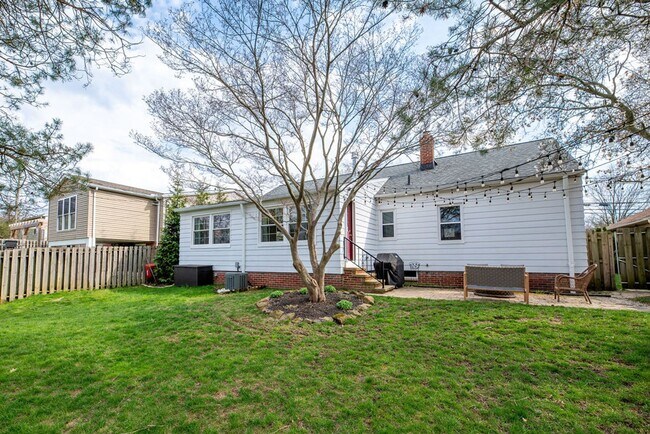 Building Photo - Updated Beachwood Ranch with Stunning Kitchen & Expansive Living Spaces