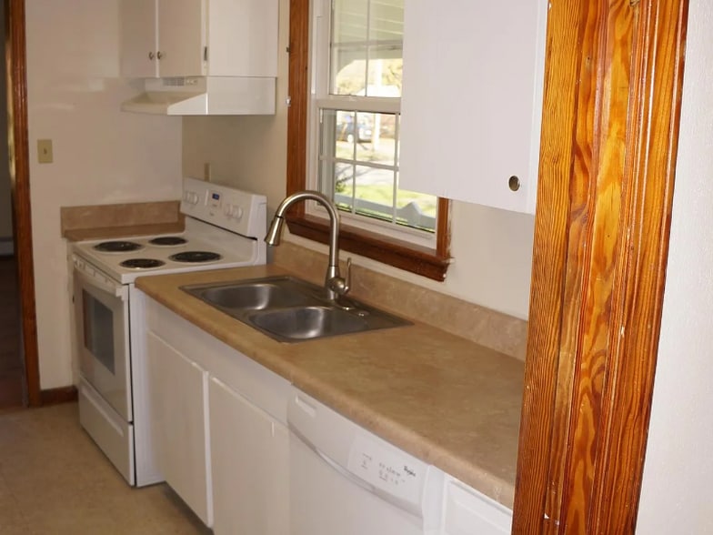 Building Photo - 237 Beechwood Ave